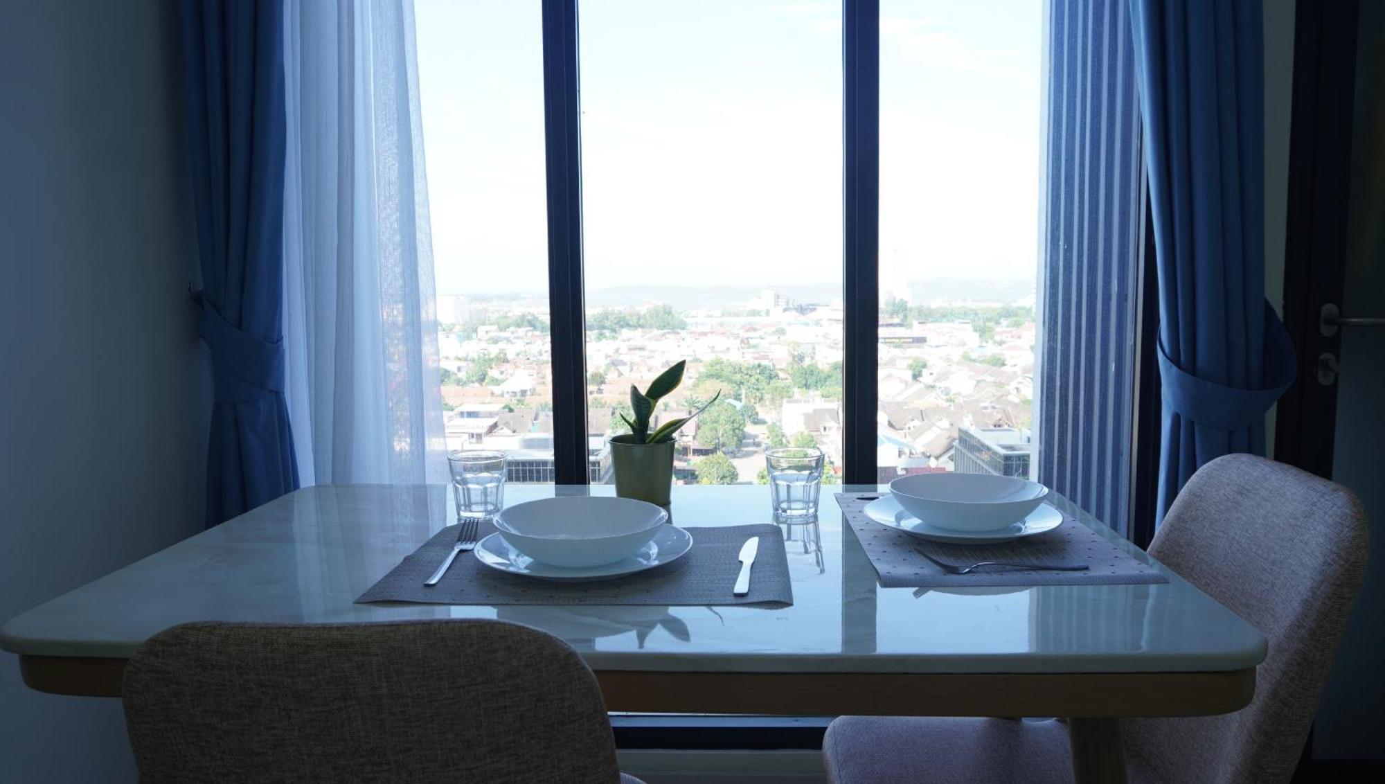 Blue Belle Staycation Pollux Habibie Apartemen *