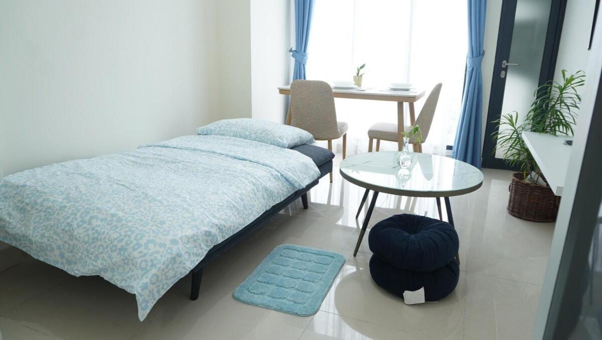 Blue Belle Staycation Pollux Habibie Apartemen